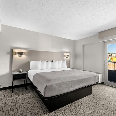 Quality Inn & Suites At Dollywood Lane Pigeon Forge Exterior foto