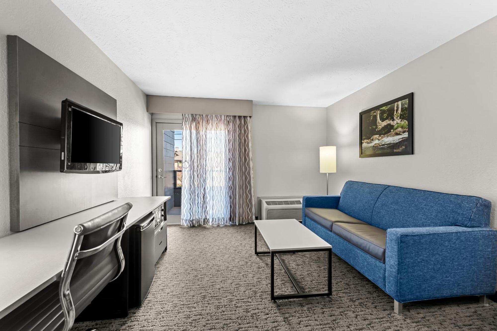 Quality Inn & Suites At Dollywood Lane Pigeon Forge Exterior foto