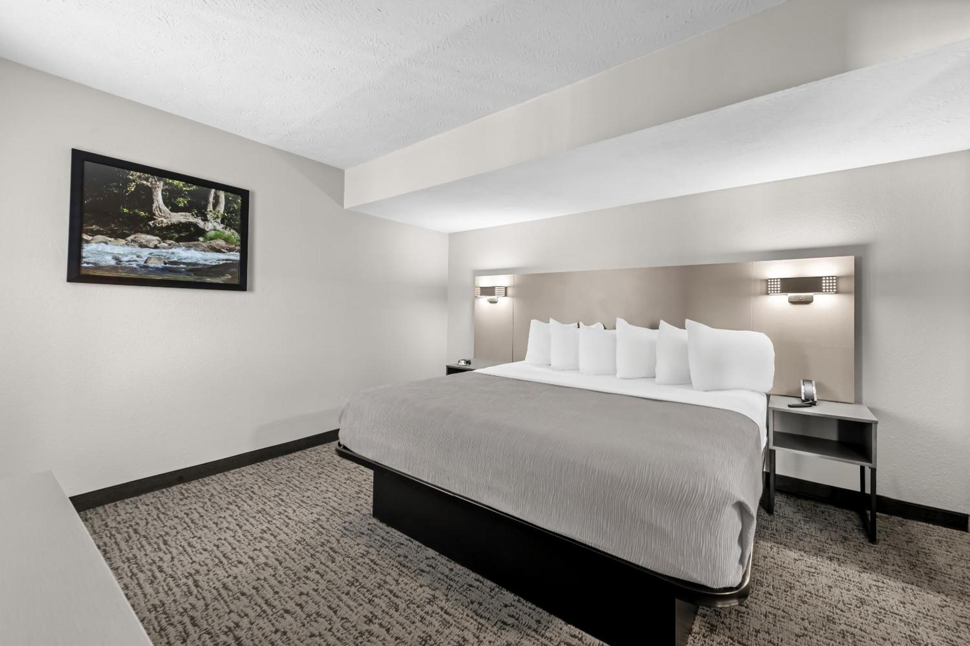 Quality Inn & Suites At Dollywood Lane Pigeon Forge Exterior foto
